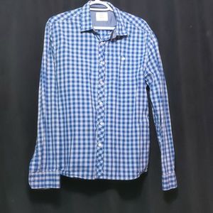 Artistry in motion casual button down shirt